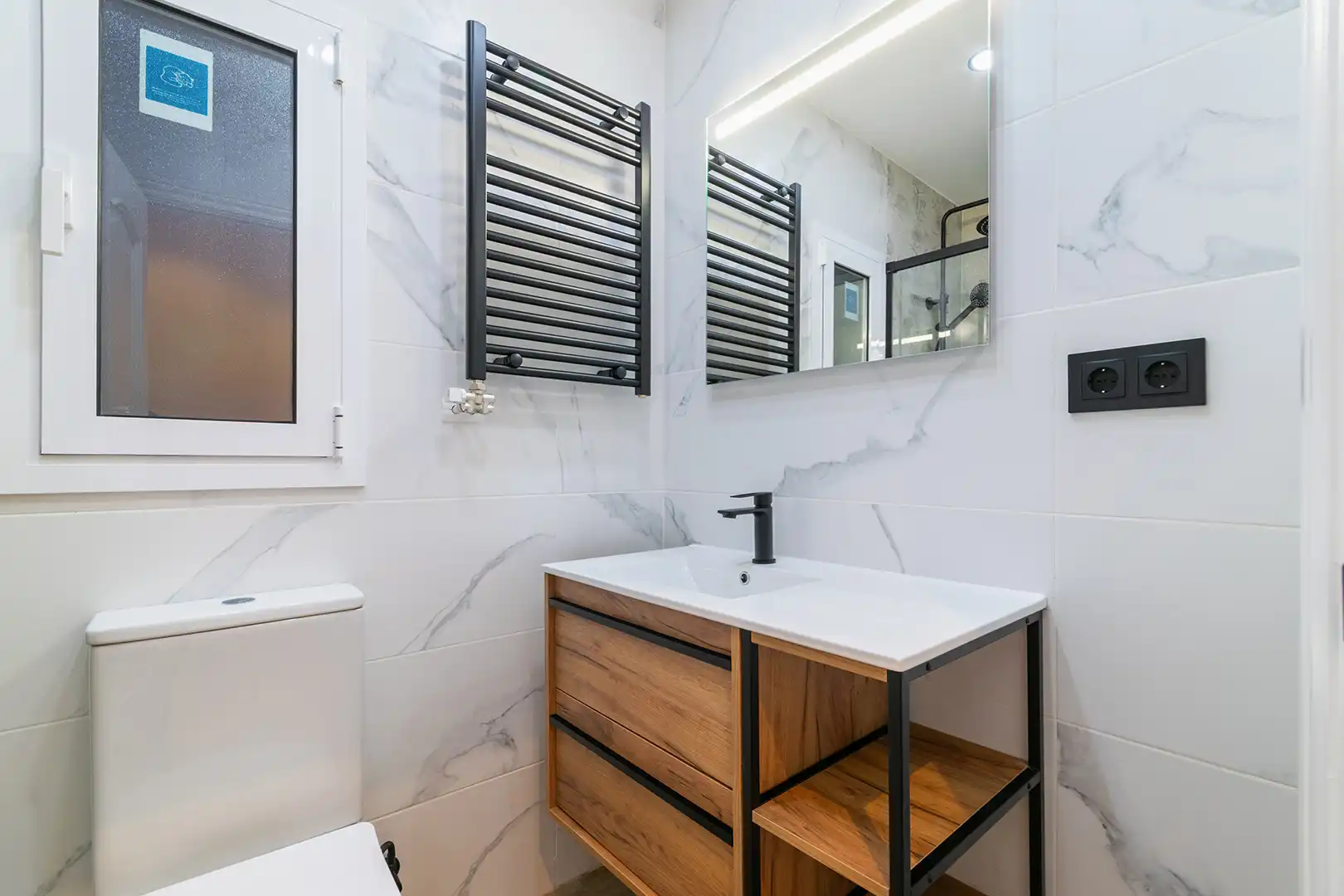 Baño de Piso en venta en Badalona con Aire acondicionado, Calefacción y Parquet
