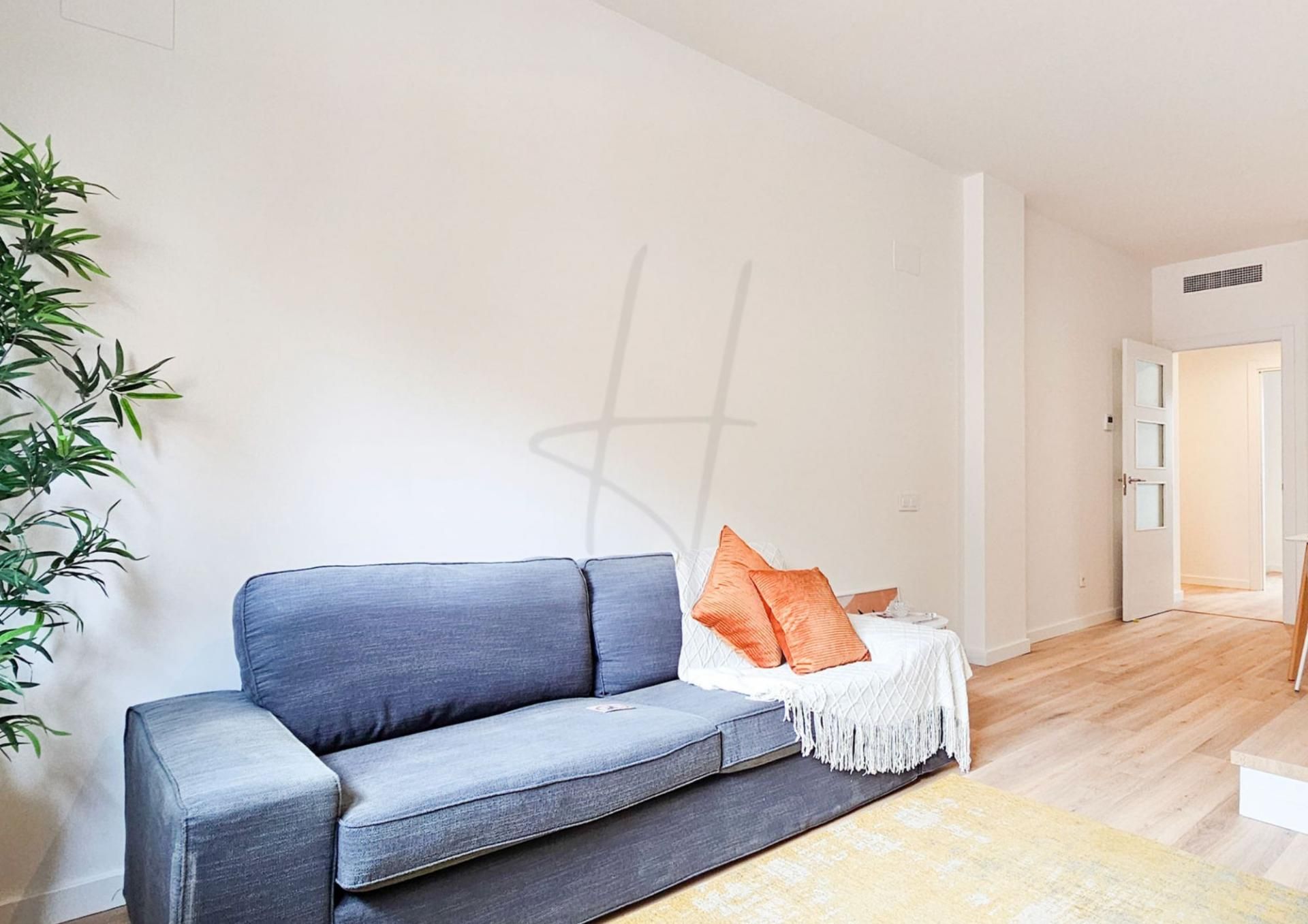 Living room of Duplex for sale in Cornellà de Llobregat  with Heating and Oven