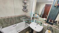 Bathroom of Flat for sale in Villaquilambre  with Terrace