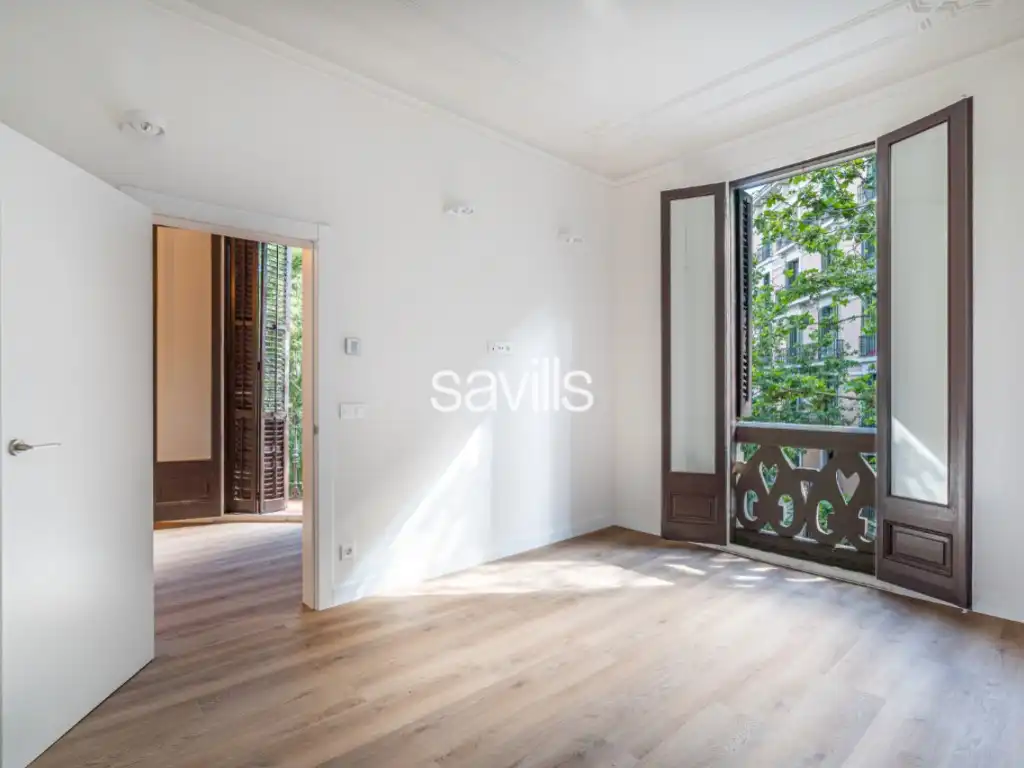 Dormitori de Apartament en venda en Barcelona amb Aire condicionat, Calefacció i Forn