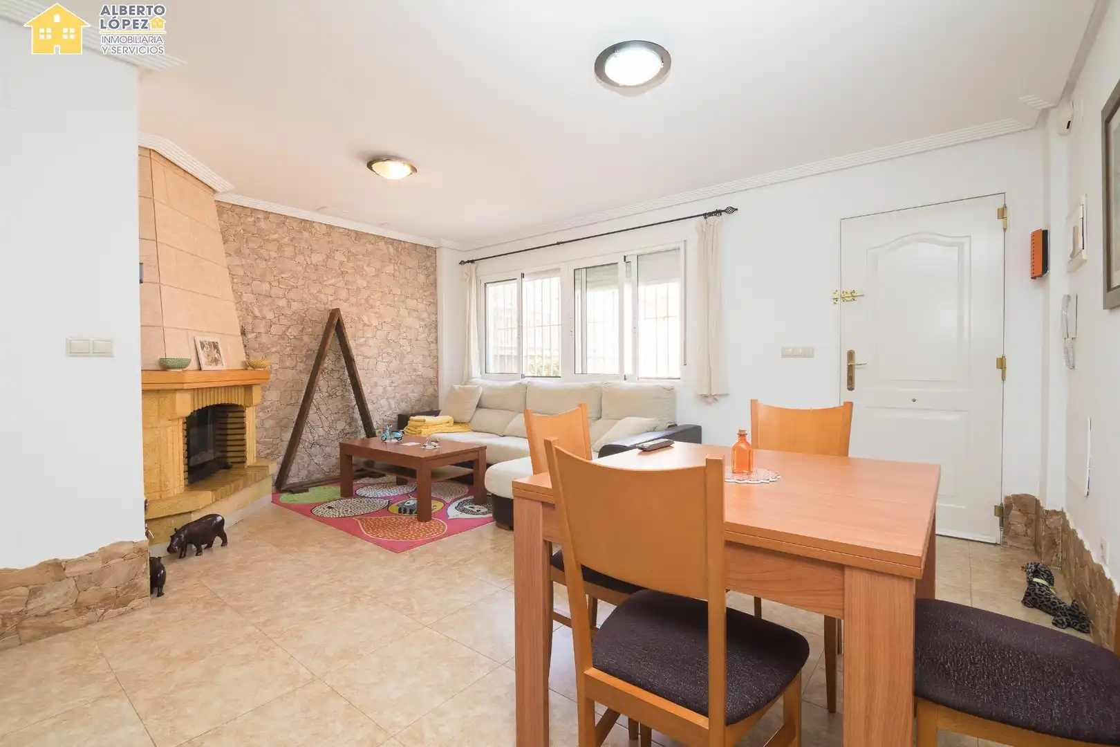 Sala de estar de Casa adosada en venta en Elche / Elx con Aire acondicionado, Calefacción y Balcón