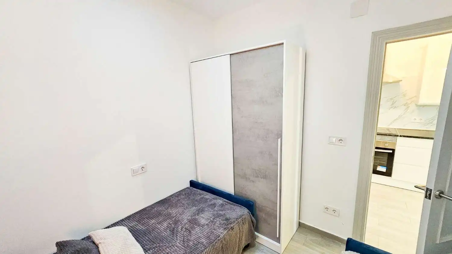 Dormitori de Casa adosada en venda en Torrevieja amb Aire condicionat, Calefacció i Terrassa