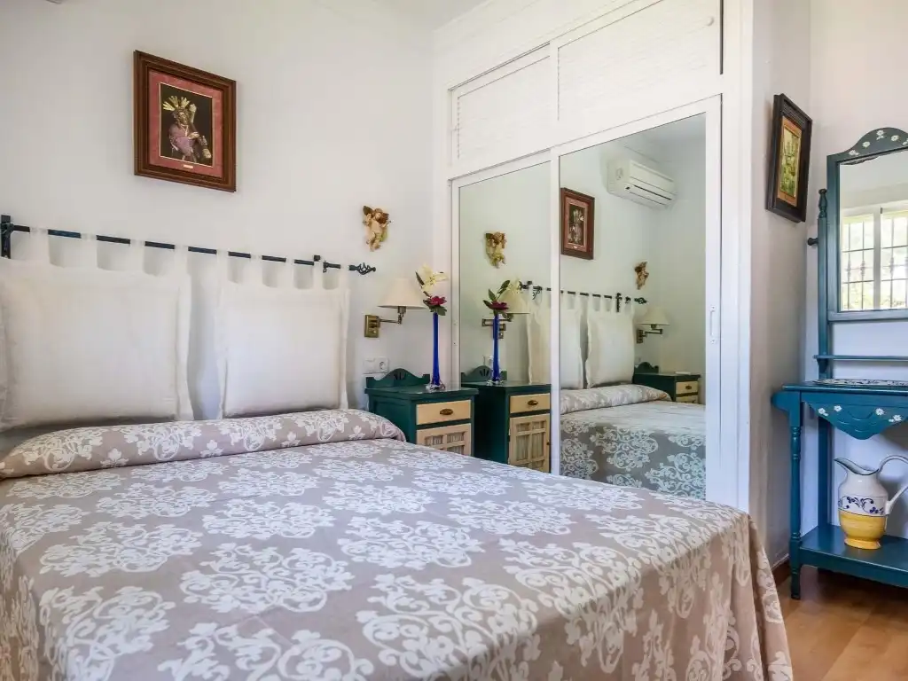 Dormitori de Casa o xalet en venda en Chiclana de la Frontera amb Aire condicionat, Calefacció i Jardí privat