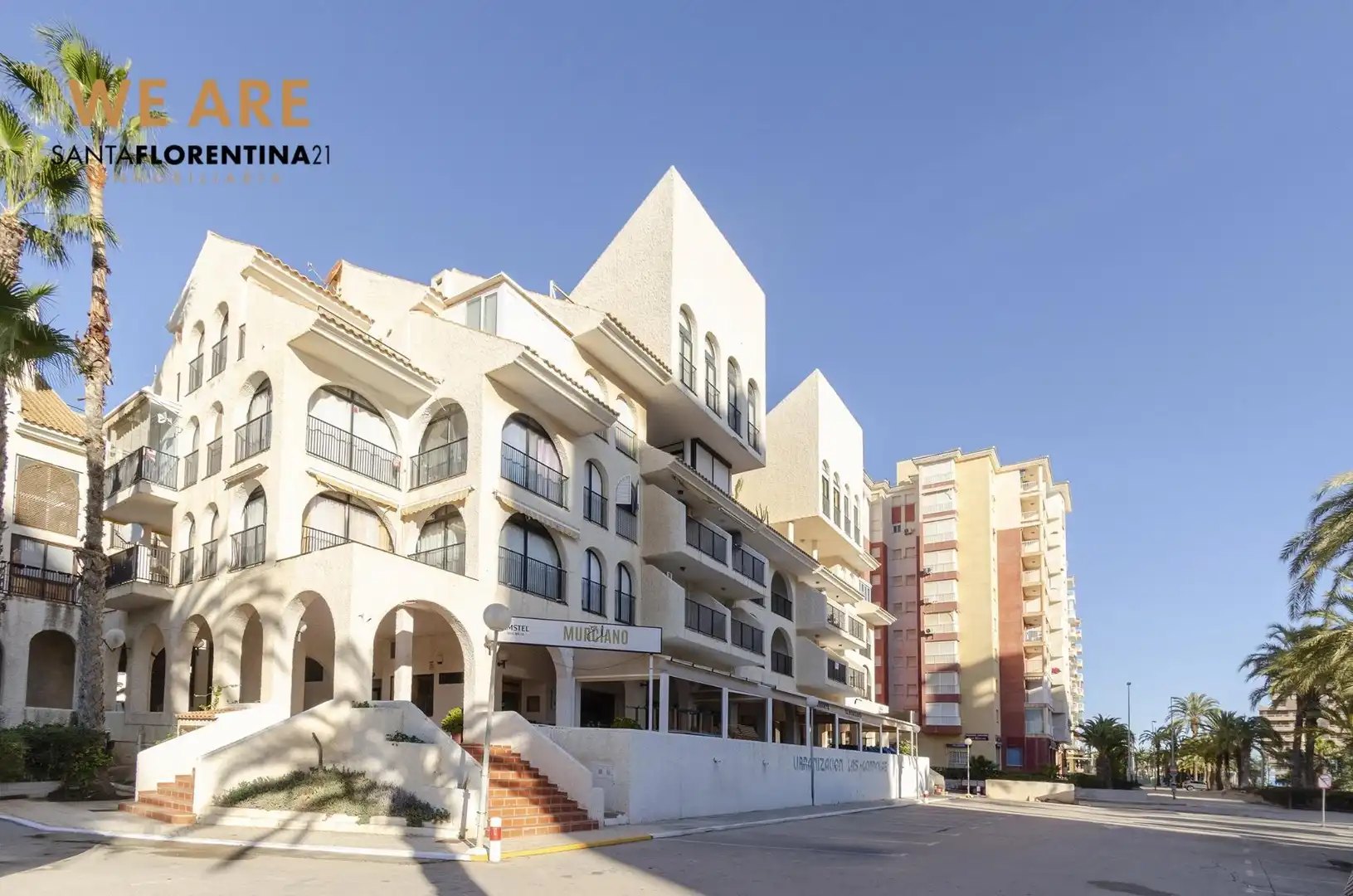 Außenansicht von Wohnung zum Verkauf in La Manga del Mar Menor mit Klimaanlage und Möbliert