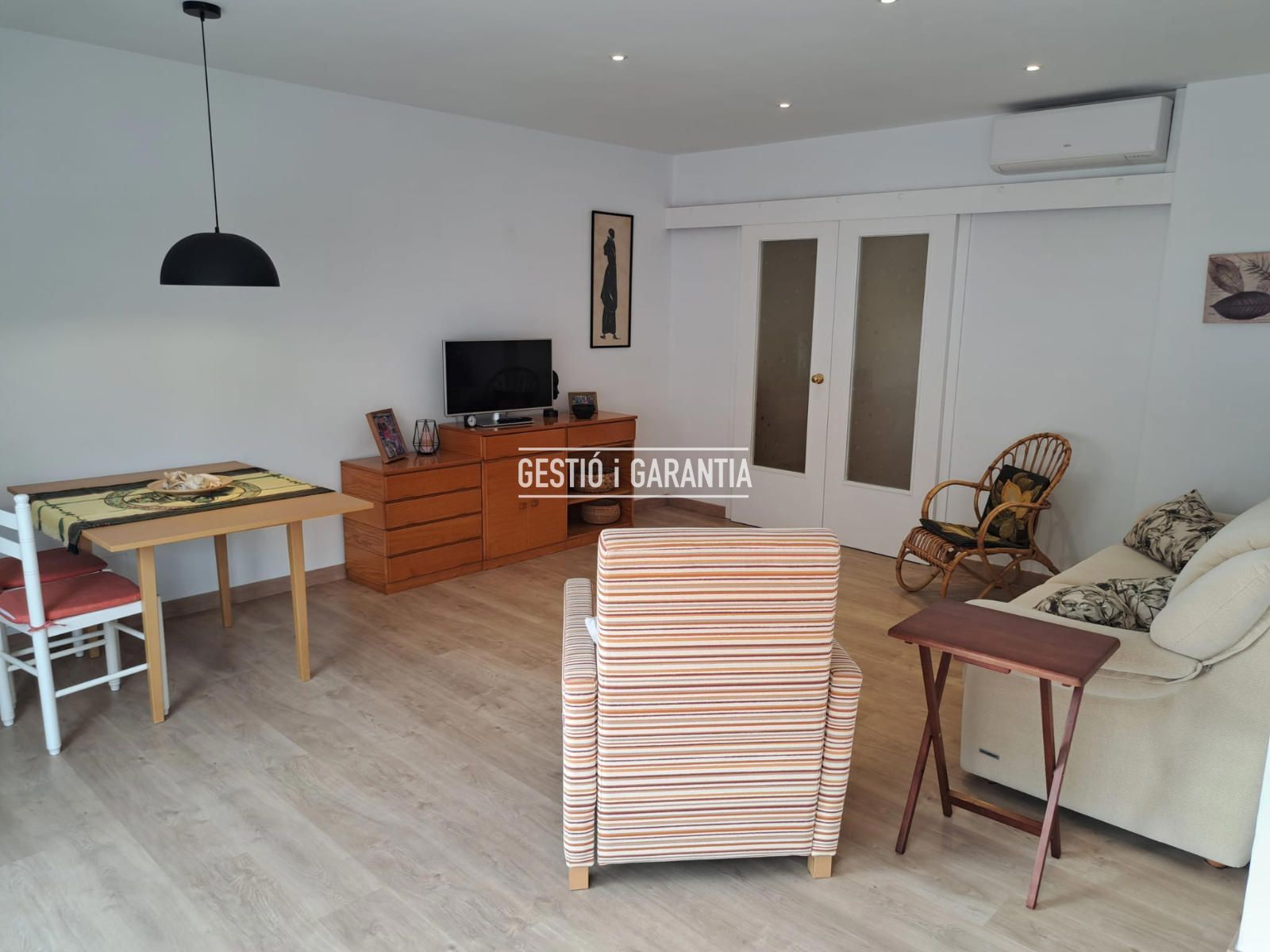 Sala de estar de Piso en venta en Sant Pere de Ribes