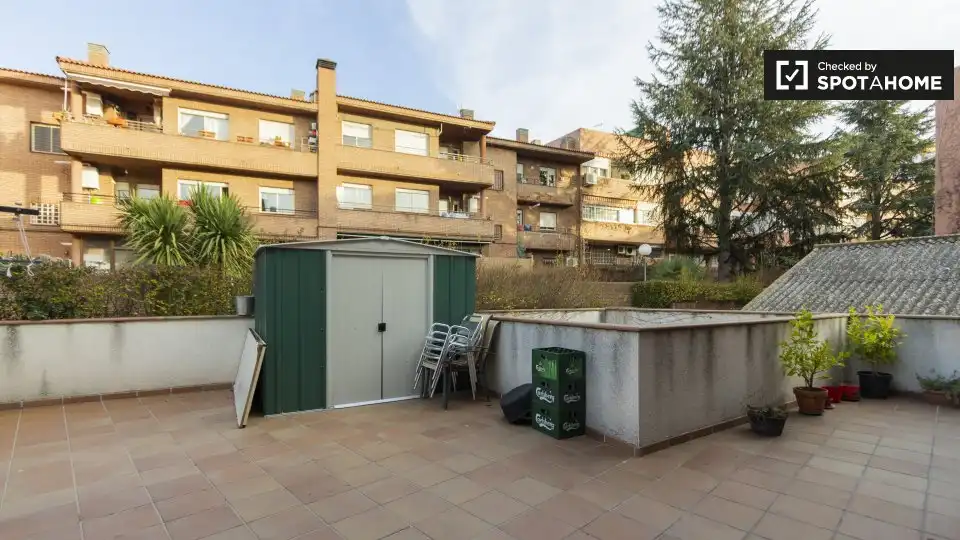 Vista exterior de Piso de alquiler en Pozuelo de Alarcón con Aire acondicionado, Calefacción y Amueblado