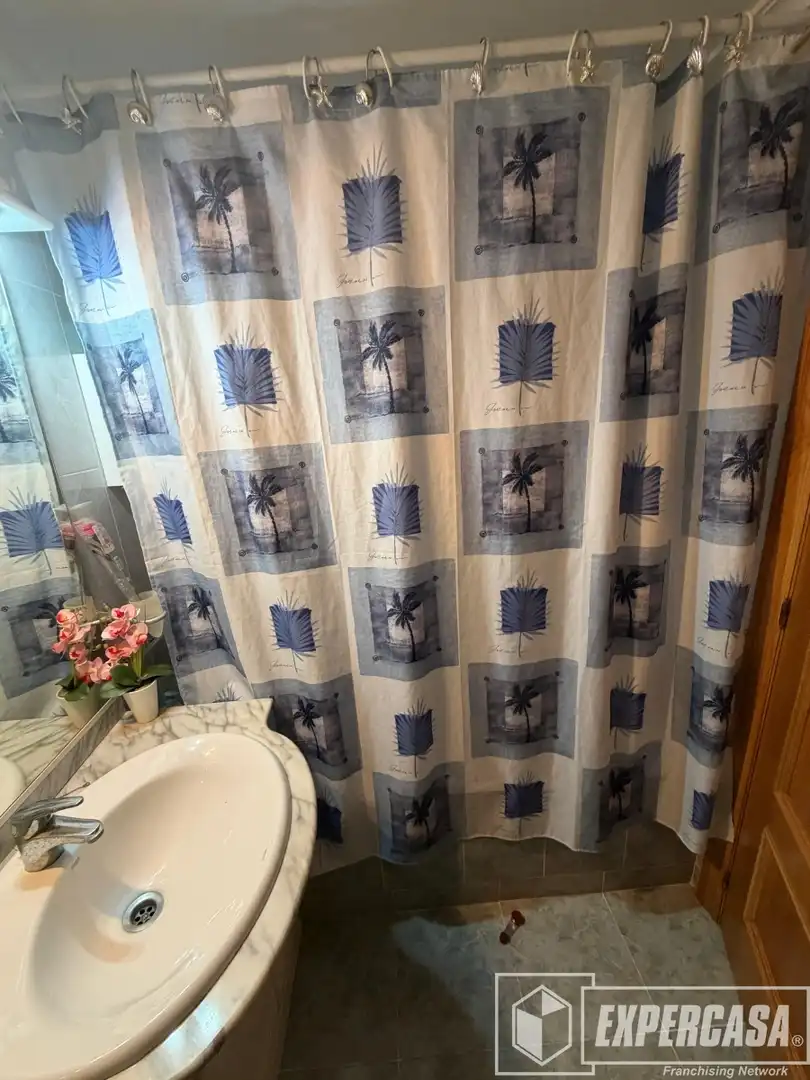 Badezimmer von Wohnungen zur Miete in Silla mit Klimaanlage, Terrasse und Möbliert
