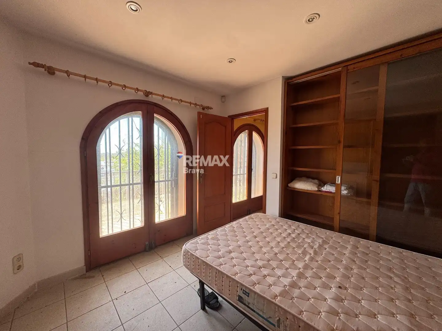 Houses for sale in Roses  with Terrace and Swimming Pool