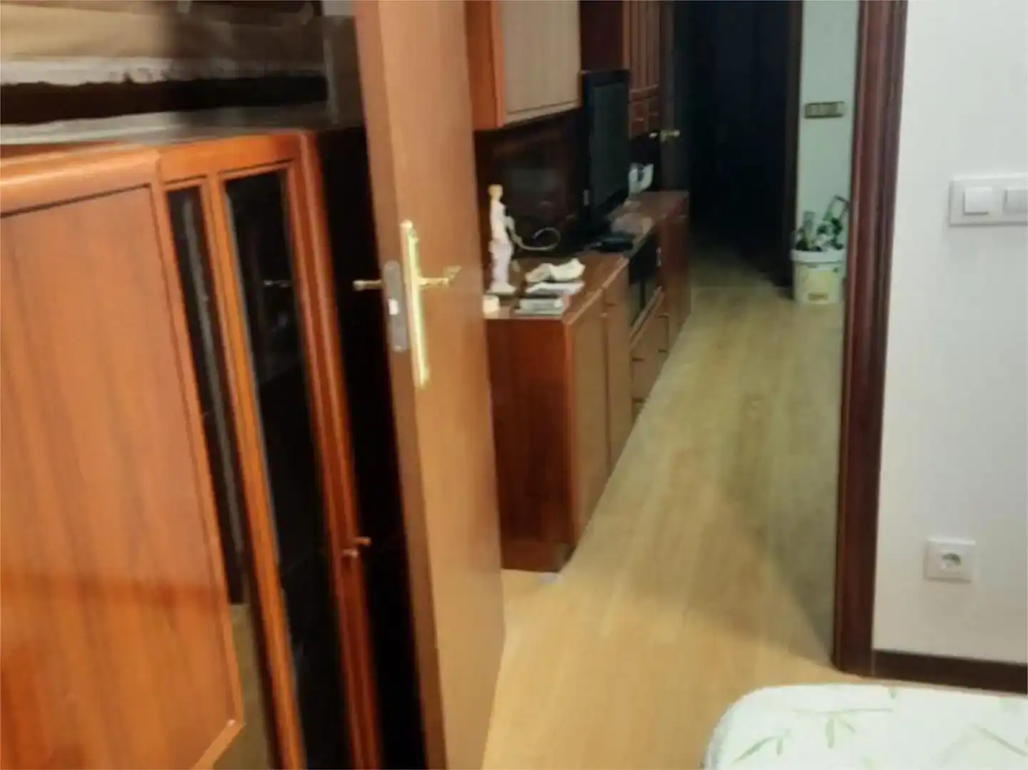 Cuina de Pis en venda en Vigo  amb Parquet, Traster i Moblat