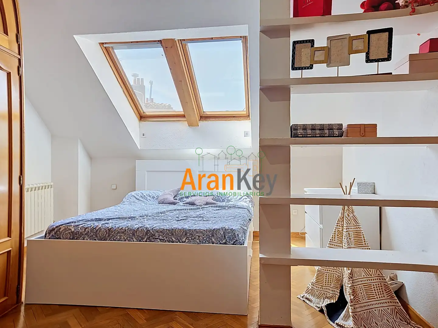 Bedroom of Flat for sale in Aranjuez  with Air Conditioner, Heating and Storage room