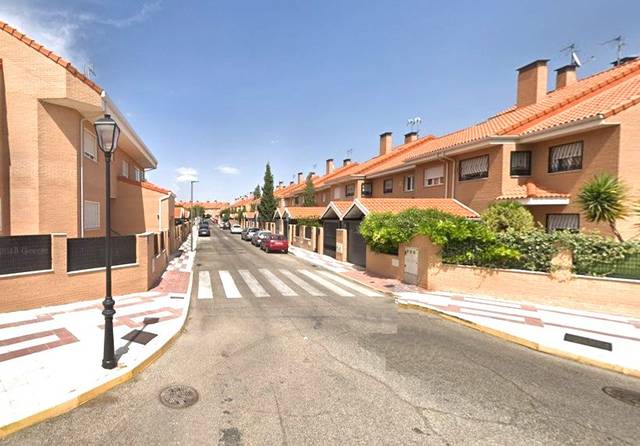 Casa-chalet en Venta en Parque Manuel de Vega - Carretera de Ugena