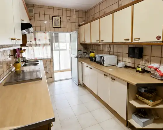 Cuina de Pis en venda en Sevilla amb Aire condicionat, Calefacció i Terrassa