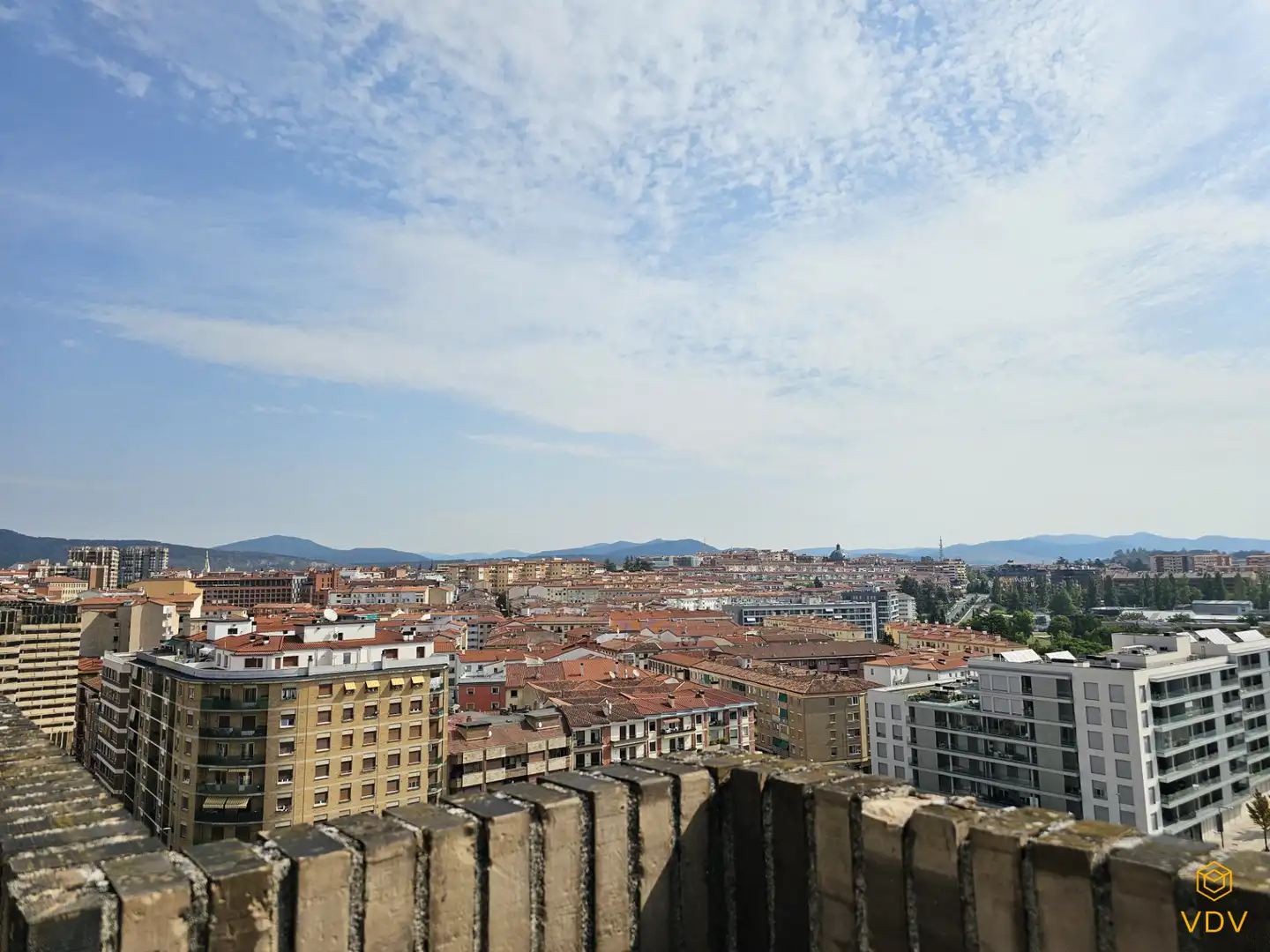 Vista exterior de Pis en venda en  Pamplona / Iruña amb Aire condicionat, Calefacció i Parquet