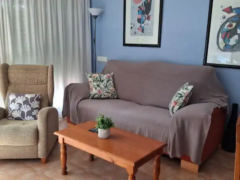 Wohnzimmer von Wohnung zur Miete in El Vendrell mit Klimaanlage, Schwimmbad und Möbliert