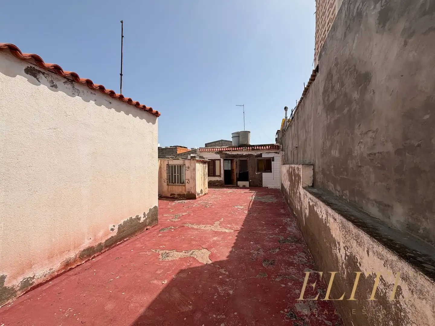 Vista exterior de Casa adosada en venda en Telde