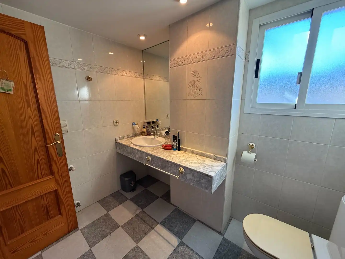 Baño de Casa o chalet en venta en Alicante / Alacant con Jardín privado y Piscina comunitaria