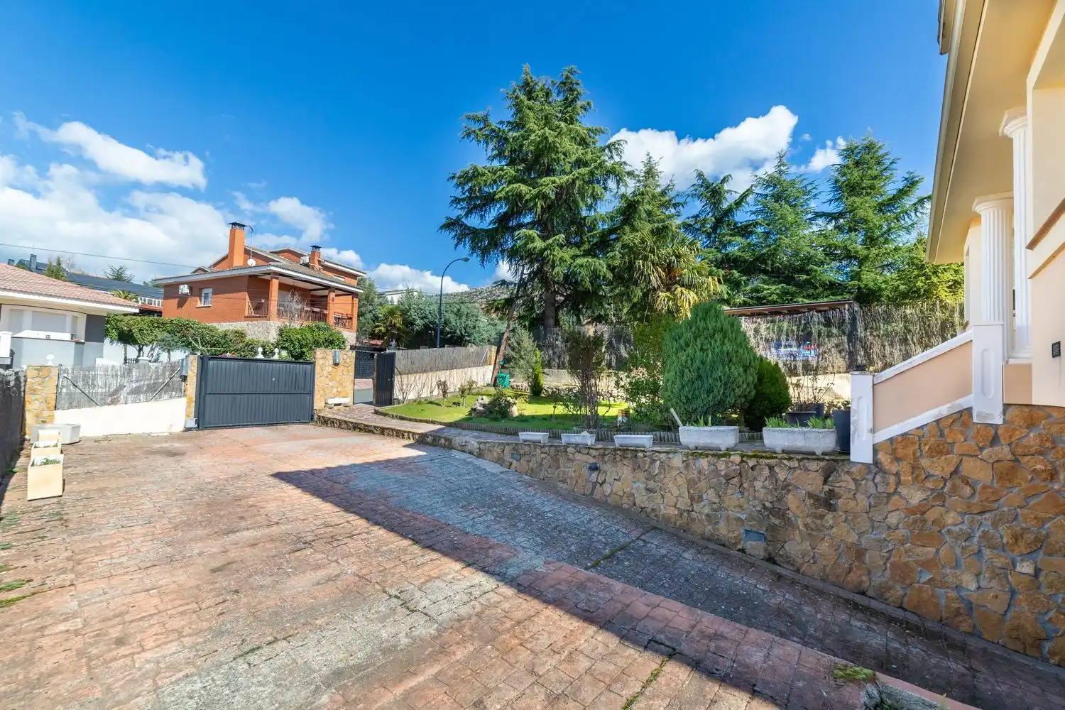 Casa o xalet en venda a Calle de la Perdiz, 252, Fontenebro - Altavista