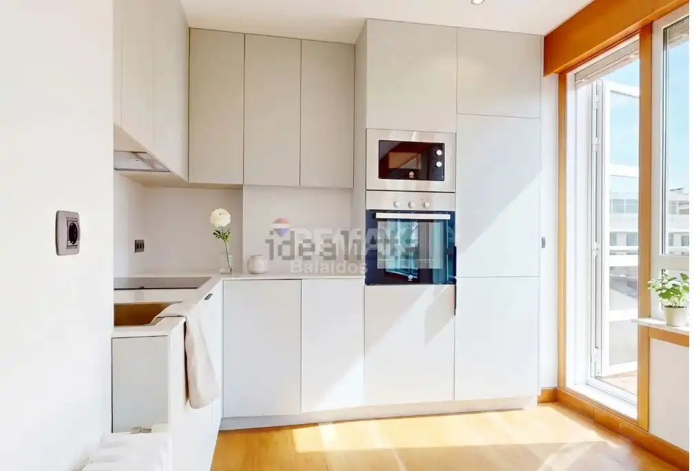 Piso con ascensor en venta en Rúa Colón 23, imagen 7