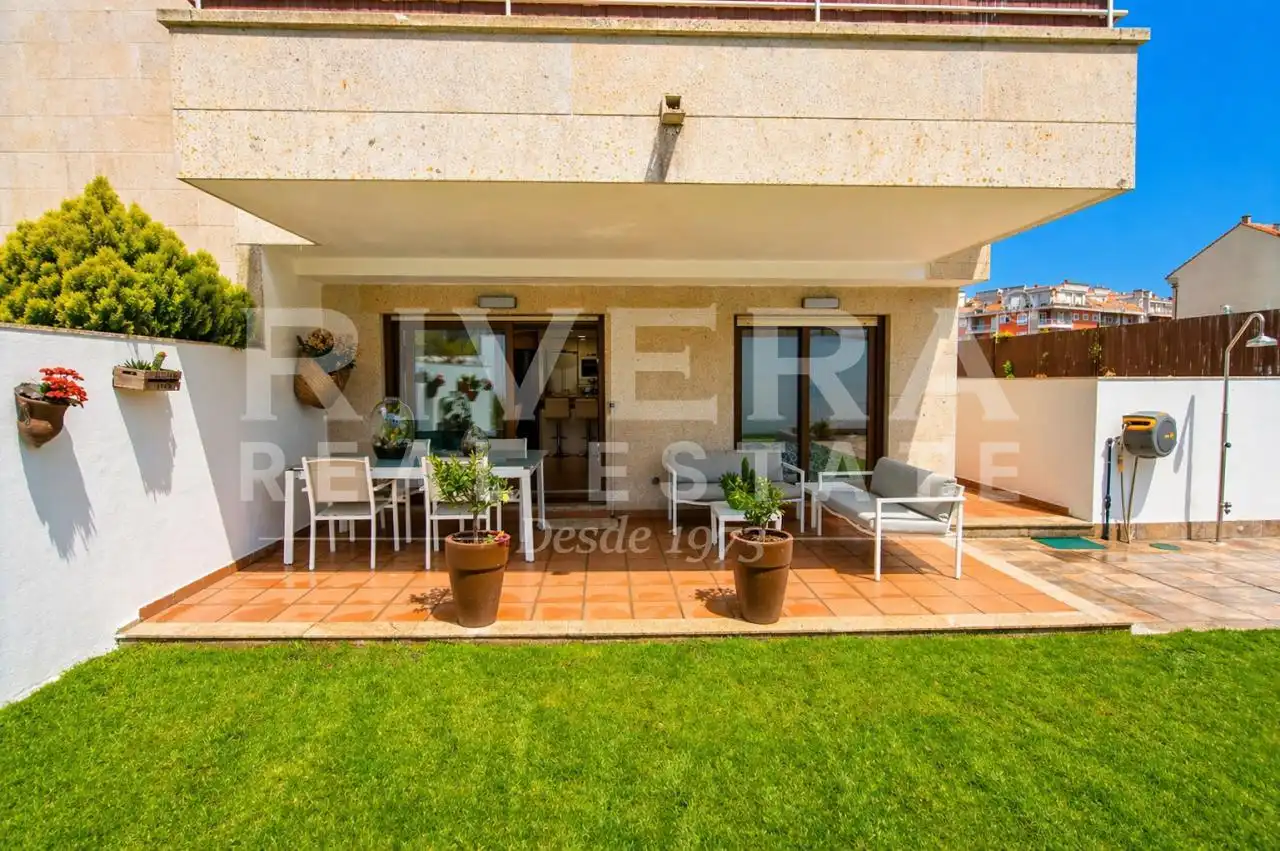 Terrasse von Wohnung zum Verkauf in Sanxenxo mit Heizung, Terrasse und Abstellraum