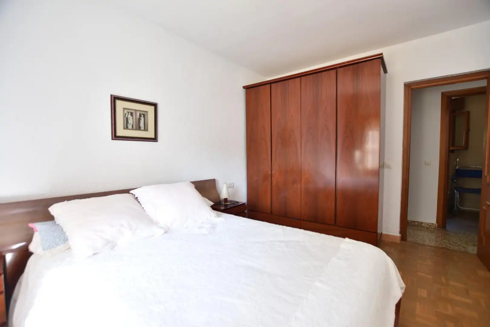 Dormitori de Casa o xalet en venda en Alhaurín de la Torre amb Jardí privat, Terrassa i Piscina comunitària
