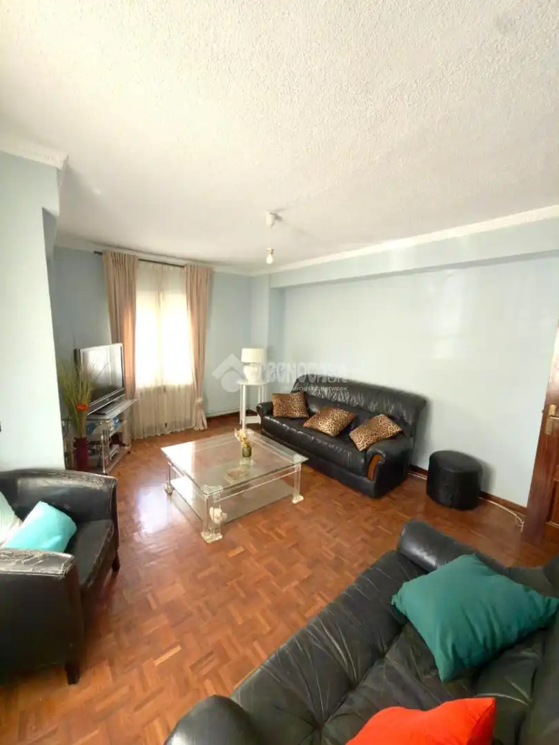 Living room of Flat for sale in Madrid  with Heating