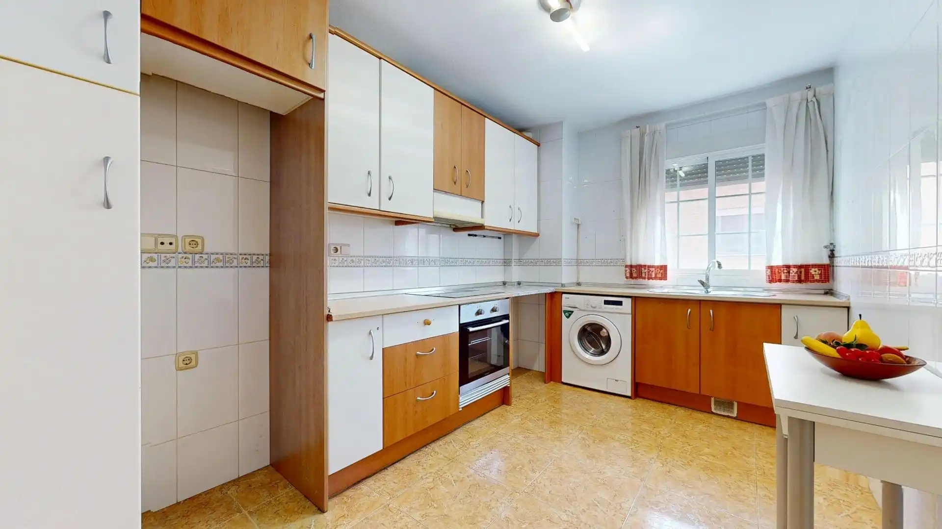 Küche von Wohnung zum Verkauf in San Pedro del Pinatar mit Abstellraum