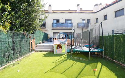 Jardí de Casa adosada en venda en Llagostera amb Terrassa i Balcó