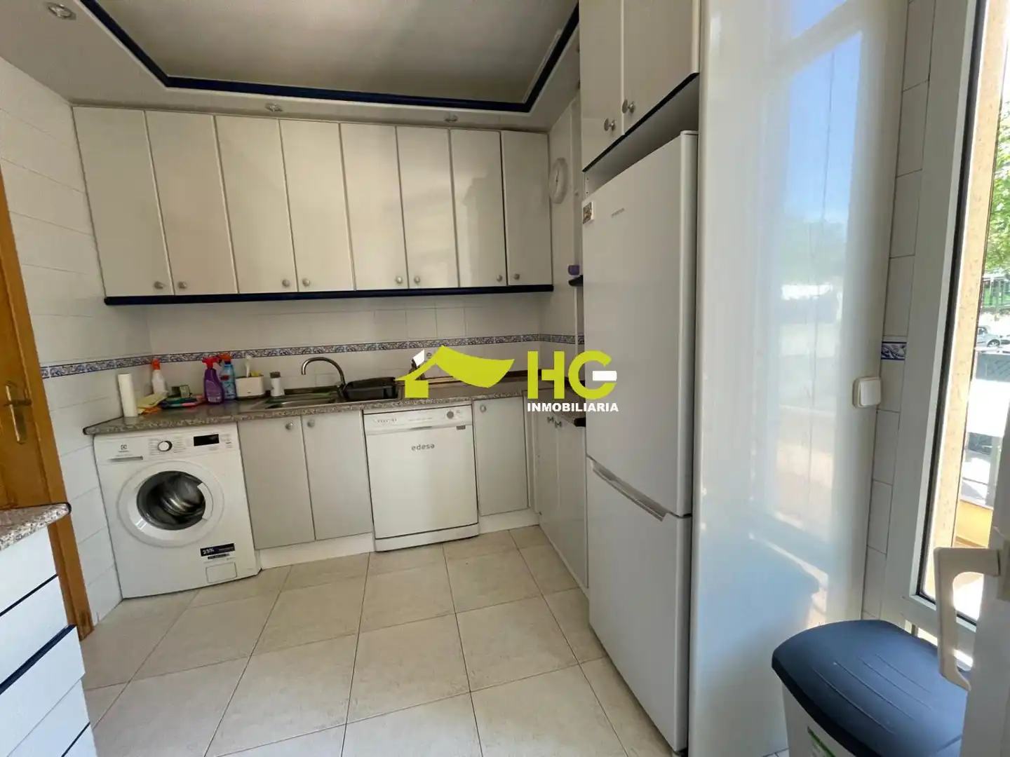 Cocina de Piso para compartir en Villaviciosa de Odón con Aire acondicionado y Calefacción