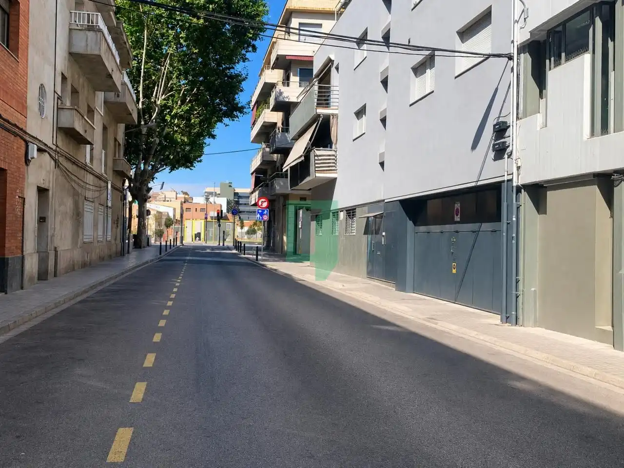 Vista exterior de Garaje en venta en Badalona