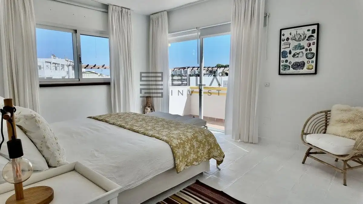 Maison mitoyenne avec piscine à vendre à Urb. Islas de Miraflores, imagen 9