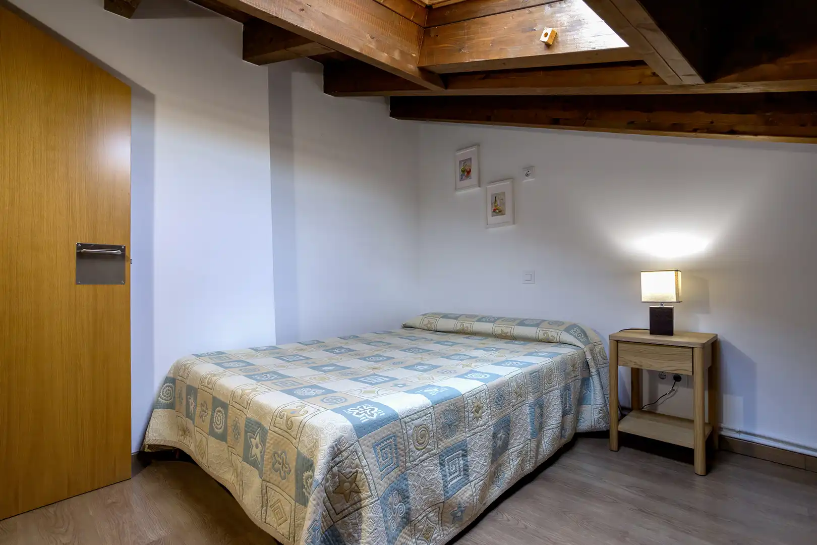 Habitación de Local en venta en Arlanzón con Amueblado