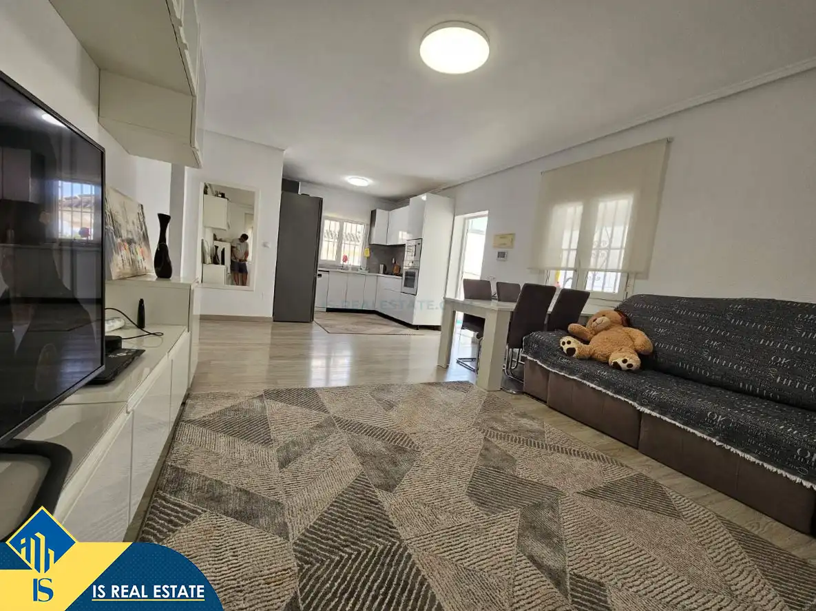 Sala d'estar de Casa o xalet en venda en Rojales amb Aire condicionat, Calefacció i Jardí privat