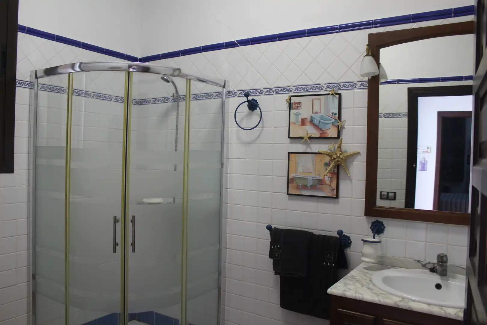 Baño de Casa o chalet en venta en Villaverde del Río con Aire acondicionado, Jardín privado y Trastero