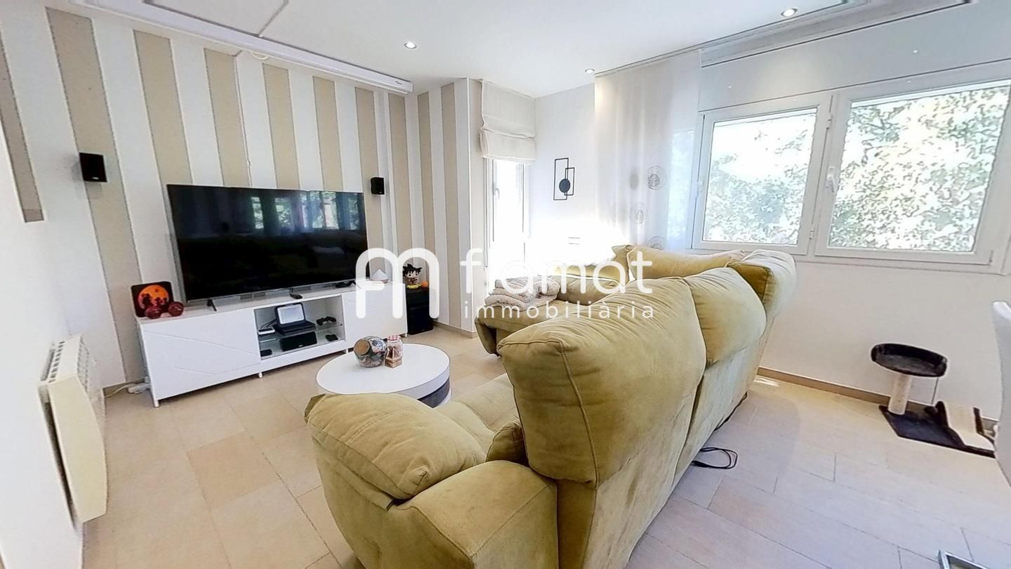 Living room of Houses for sale in Cambrils  with Air Conditioner, Private garden and Terrace