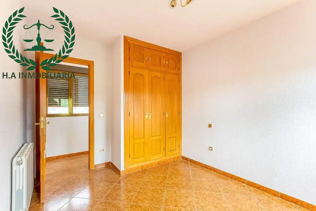 Houses for sale in Pedrezuela  with Air Conditioner, Heating and Terrace