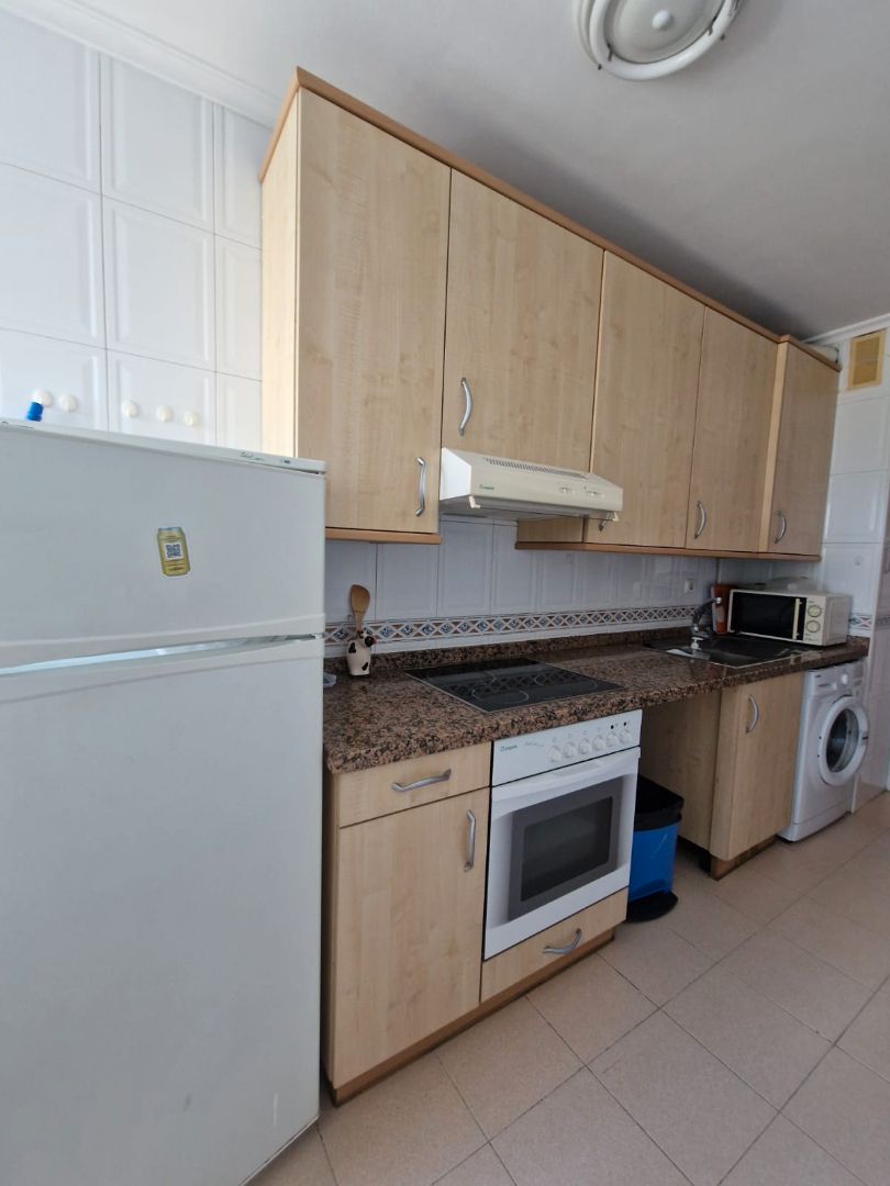 Cocina de Apartamento de alquiler en Avilés con Calefacción, Parquet y Trastero