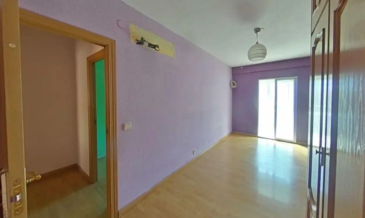 Dormitori de Pis en venda en Coslada amb Parquet i Balcó