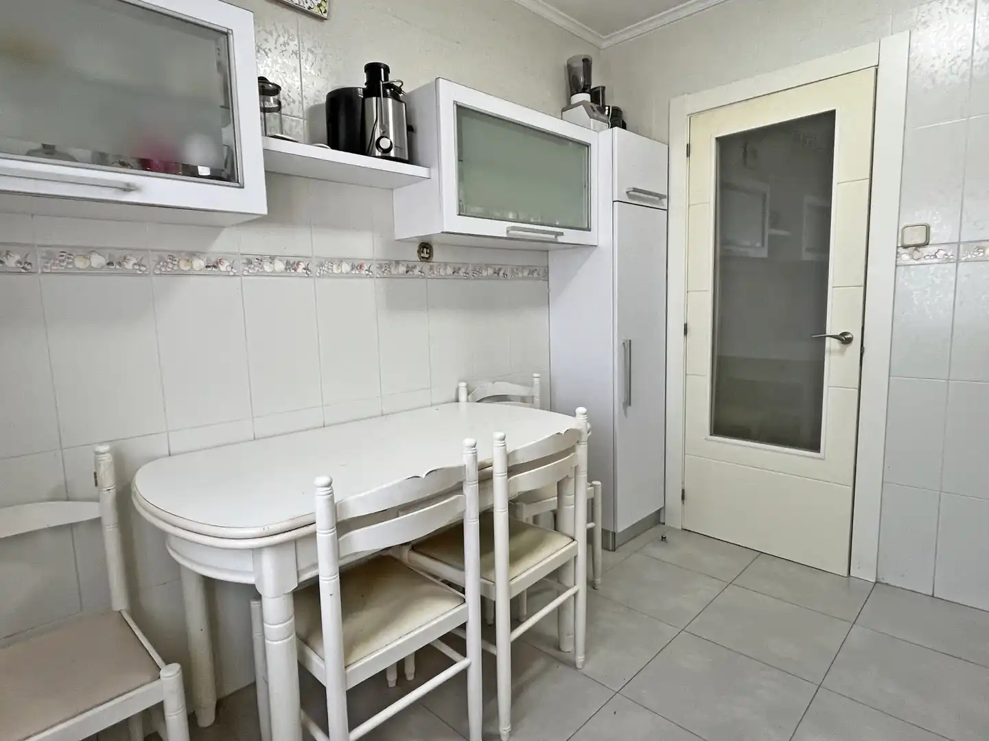 Cocina de Piso en venta en Los Corrales de Buelna  con Calefacción