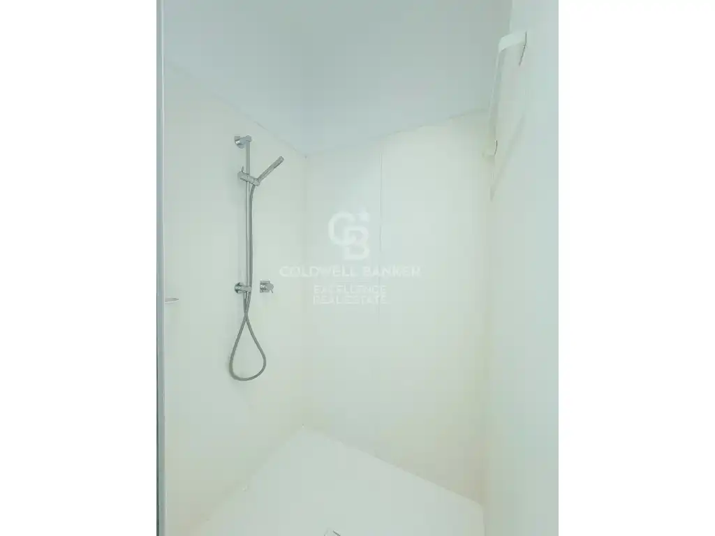 Badezimmer von Wohnung zur Miete in Ciutat Vella 