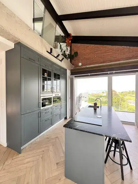 Cuina de Casa o xalet en venda en Gijón  amb Calefacció i Terrassa