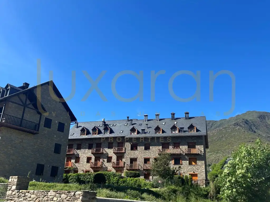 Vista exterior de Apartamento en venta en Alt Àneu
