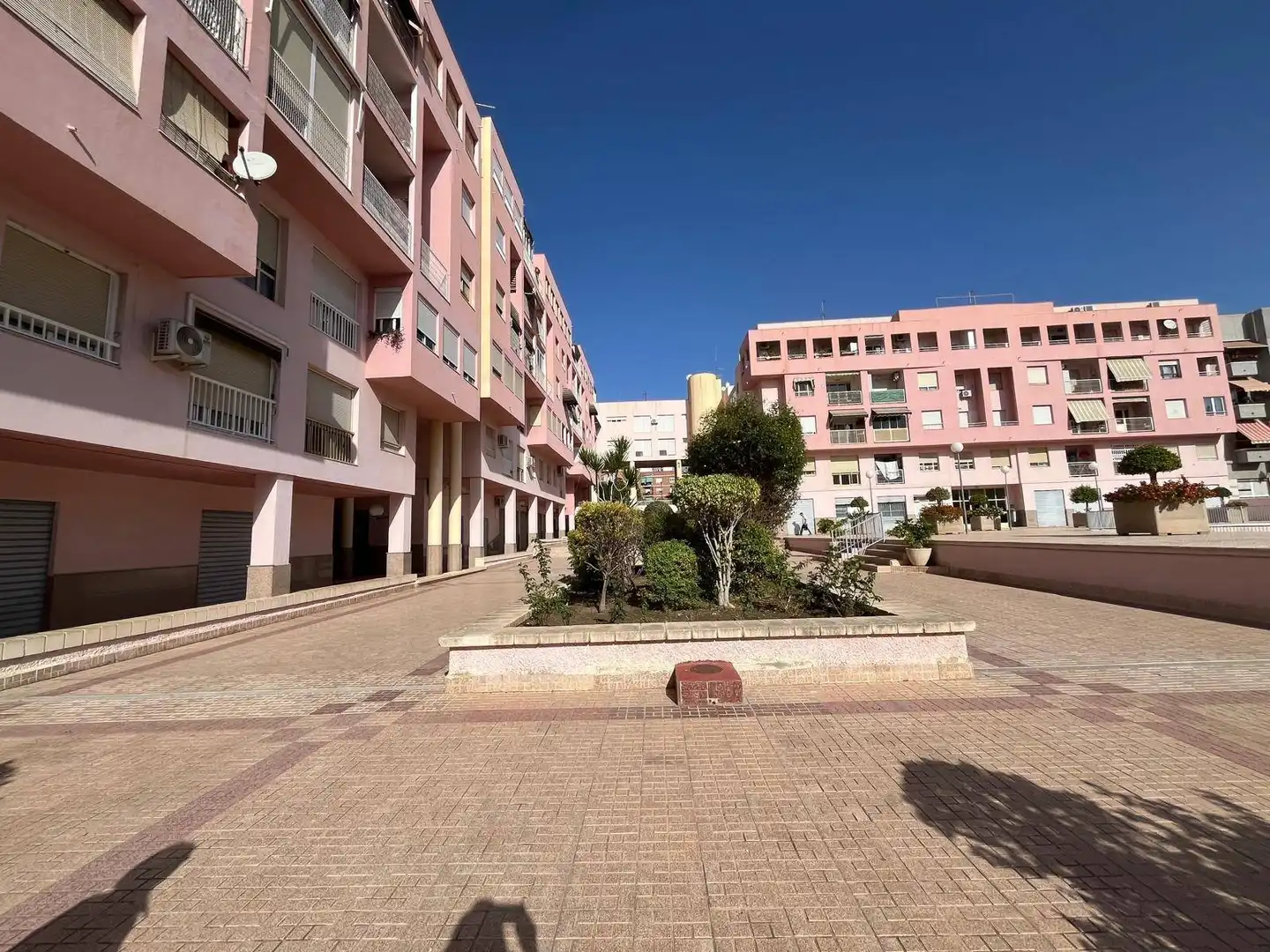 Vista exterior de Piso en venta en Elche / Elx con Aire acondicionado y Balcón