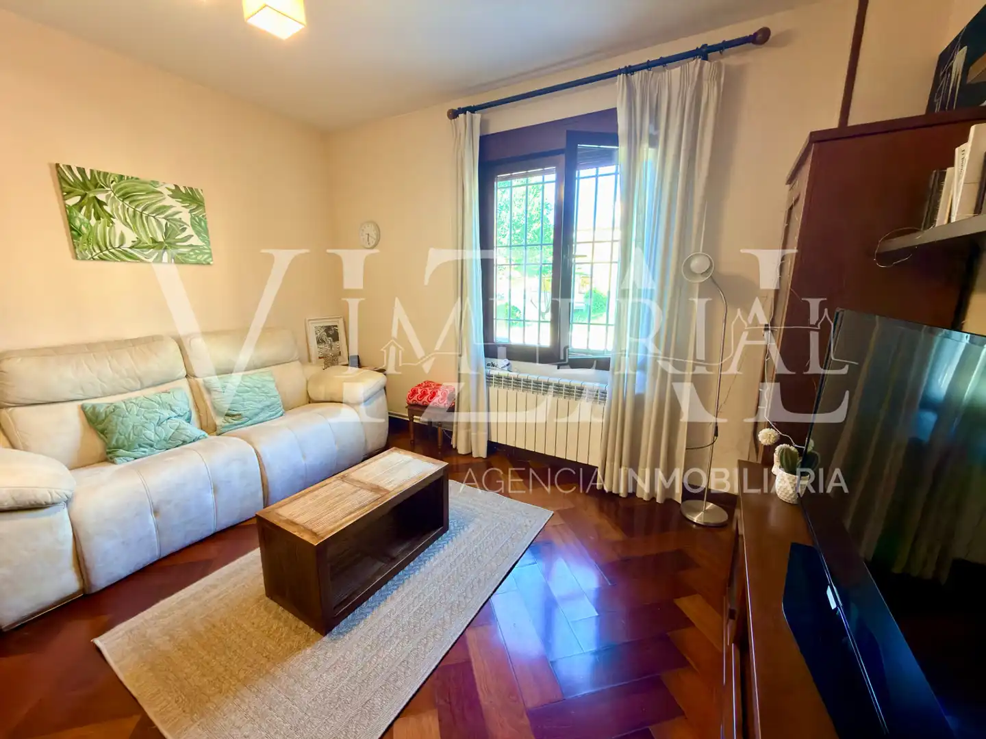 Sala de estar de Apartamento en venta en Toledo con Calefacción, Parquet y Trastero