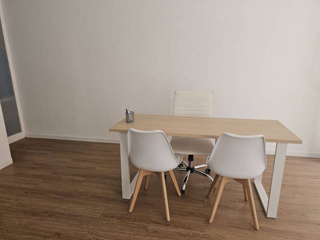 Oficina en Alquiler en Montilivi