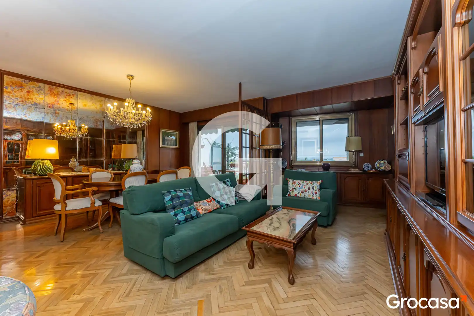 Sala de estar de Piso en venta en Cornellà de Llobregat con Aire acondicionado, Calefacción y Terraza