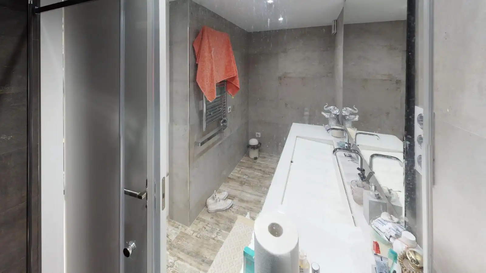 Bathroom of Duplexes for sale in Vélez-Málaga  with Air Conditioner and Community pool