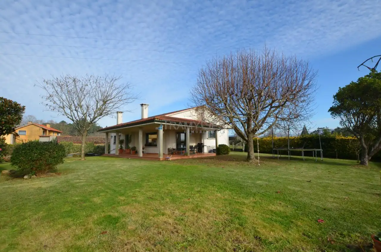 Jardín de Casa o chalet en venta en Tomiño con Calefacción, Jardín privado y Terraza