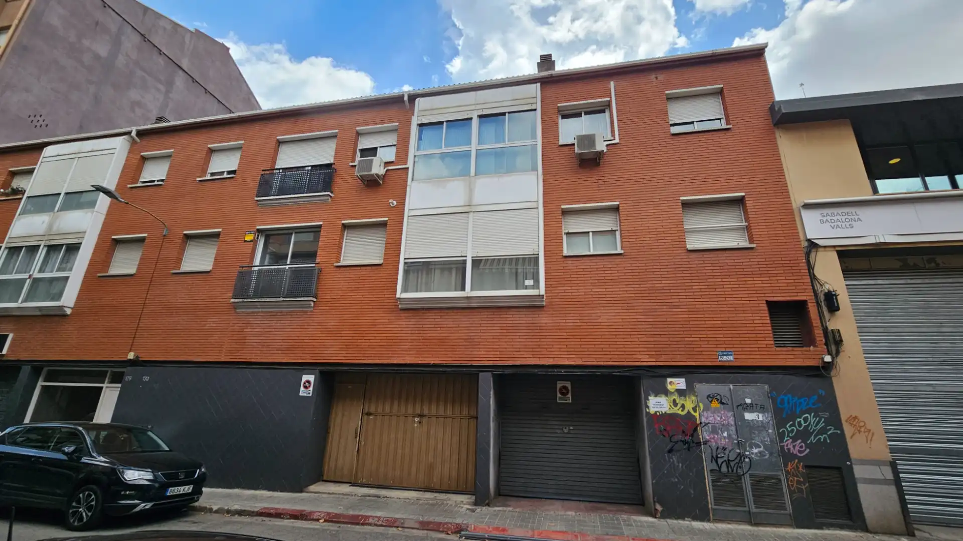 Exterior view of Garage for sale in Sabadell
