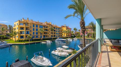 Foto 2 de Apartament en venda a Isla Carey, Avenida de la Marina, Puerto de Sotogrande - La Marina, Cádiz
