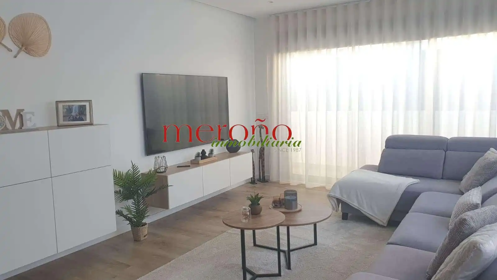 Sala de estar de Planta baja en venta en Elche / Elx con Aire acondicionado, Terraza y Piscina comunitaria